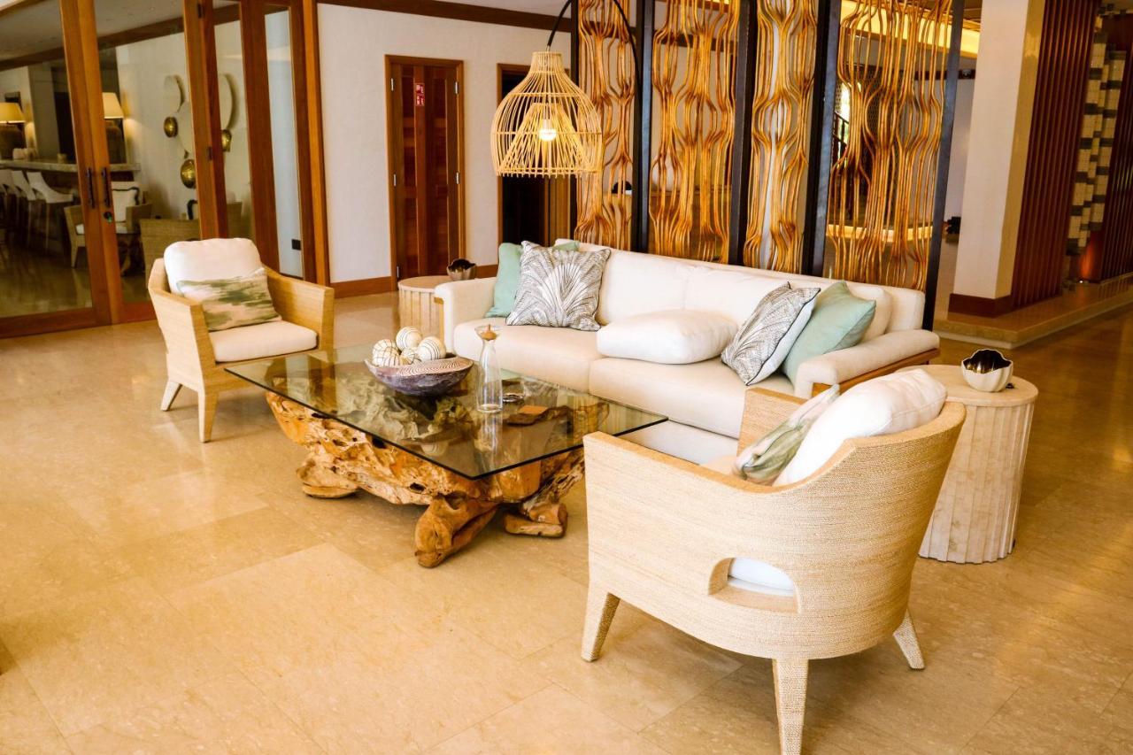 L'Escale Resort Marina & Spa - Small Luxury Hotels Of The World Вікторія Екстер'єр фото